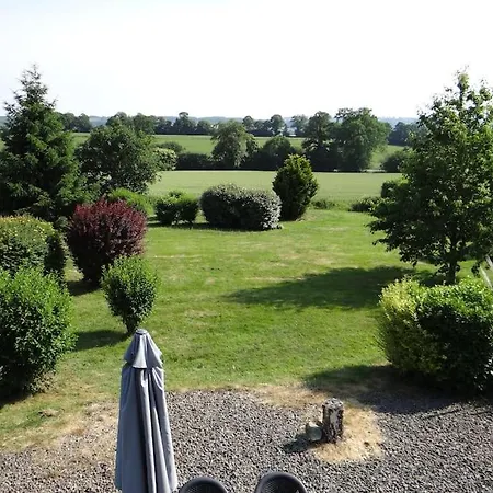 Jasmin With Seasonal Swimming Pool * Le Mesnil-Gilbert