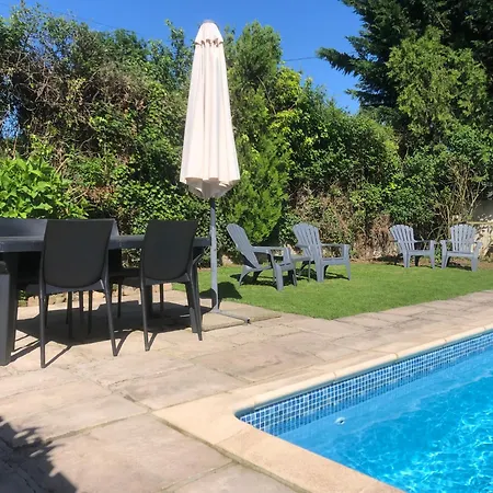 Jasmin With Seasonal Swimming Pool *