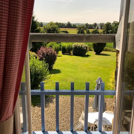 Jasmin With Seasonal Swimming Pool *