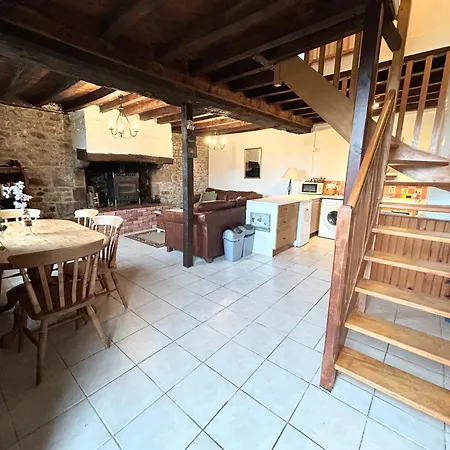 Jasmin With Seasonal Swimming Pool בית נופש Le Mesnil-Gilbert