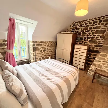 Jasmin With Seasonal Swimming Pool * Le Mesnil-Gilbert