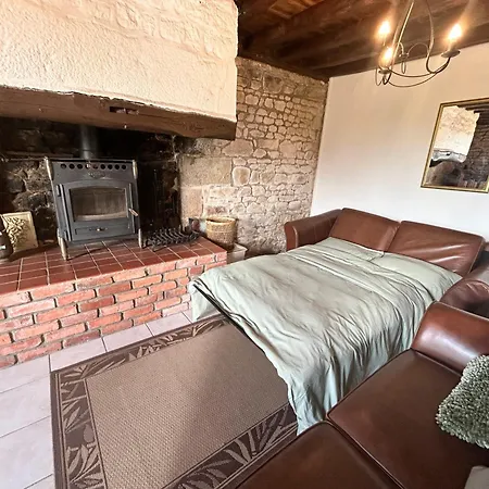 Vakantiehuis Jasmin With Seasonal Swimming Pool *