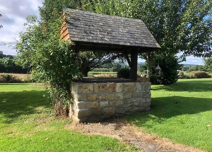 Jasmin With Seasonal Swimming Pool Ferienhaus *