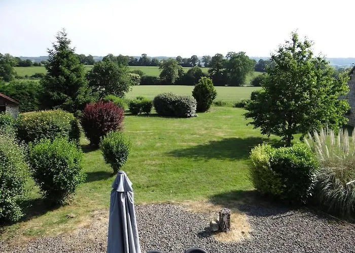 Jasmin With Seasonal Swimming Pool * Le Mesnil-Gilbert
