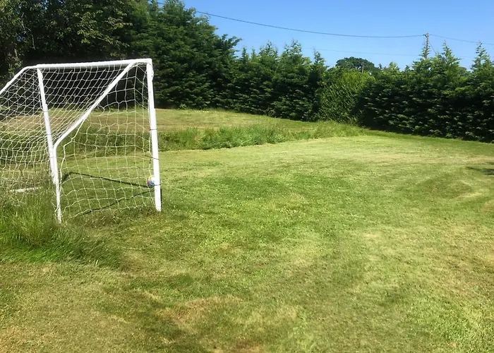 Jasmin With Seasonal Swimming Pool *